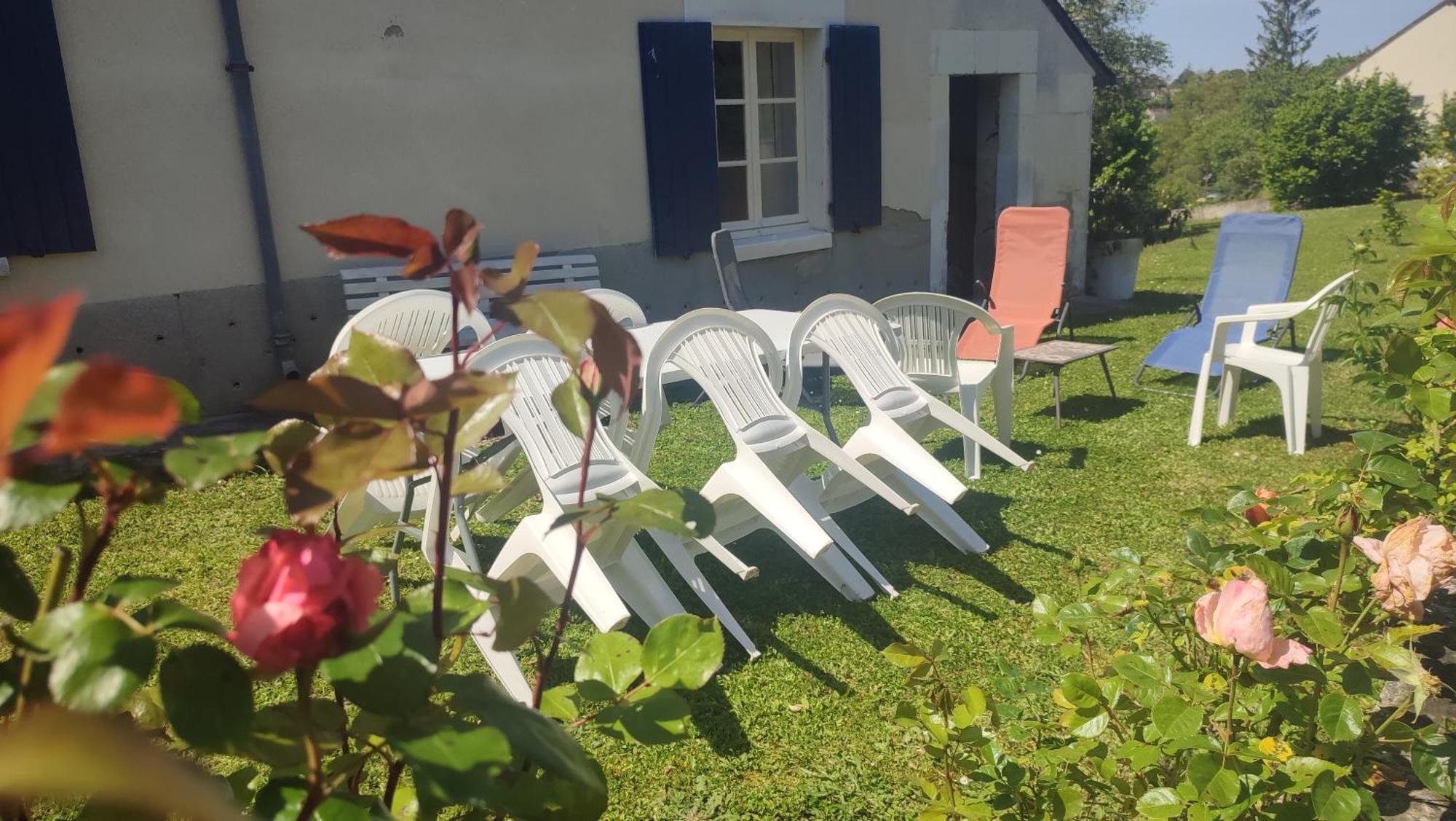Maison Plain Pied, 2 Chambres, Longere Typique , Fraiche, Dans Bourg Avec Tous Commerces Luçay-le-Mâle 外观 照片