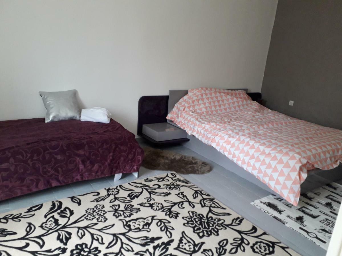 Maison Plain Pied, 2 Chambres, Longere Typique , Fraiche, Dans Bourg Avec Tous Commerces Luçay-le-Mâle 外观 照片