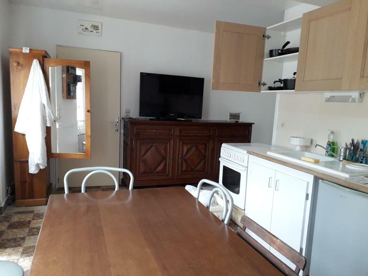 Maison Plain Pied, 2 Chambres, Longere Typique , Fraiche, Dans Bourg Avec Tous Commerces Luçay-le-Mâle 外观 照片